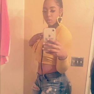 Meet your Posher, Monayy